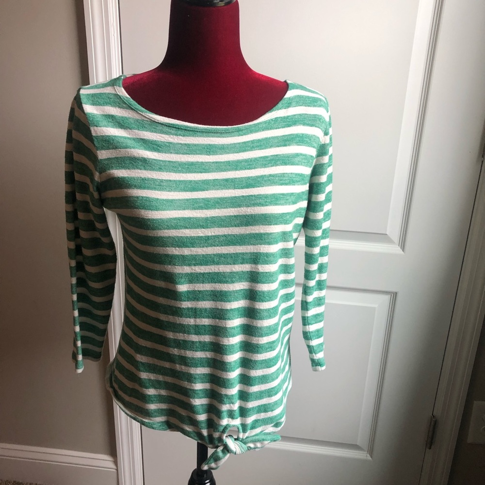 Old Navy Knot Front T Shirt 3/4 Sleeve Women’s XS Green White Stripe Cute EUC!